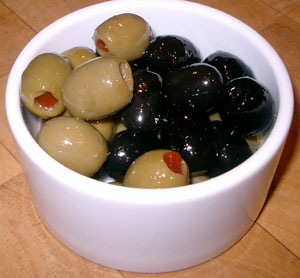 Gröna oliver från Spanien & svarta från Marocko