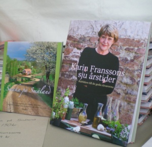 Småland och Öland satsar ordentligt och känns brett och genomtänkt. De profilerar bl a Karin Franssons senaste bok