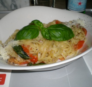 Linguine pomodore fresco e basilico