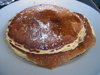 Short stack pancakes